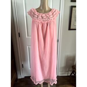 Vintage pink ruffled nightgown by Penneys